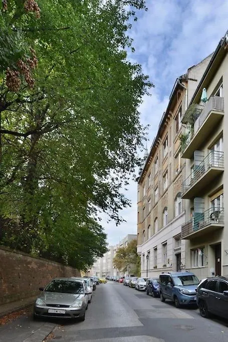 Buda Batthiany Square, 6 Boedapest Appartement